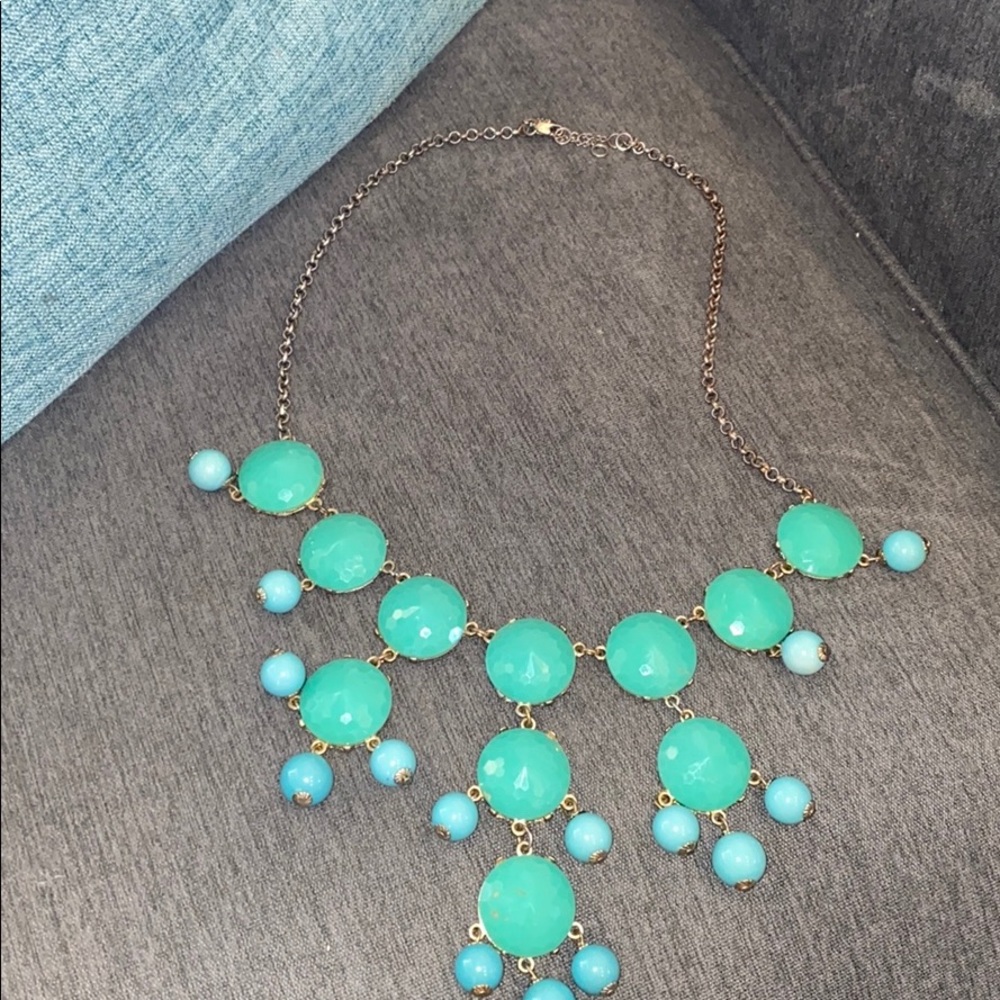 Exquisite turquoise necklace